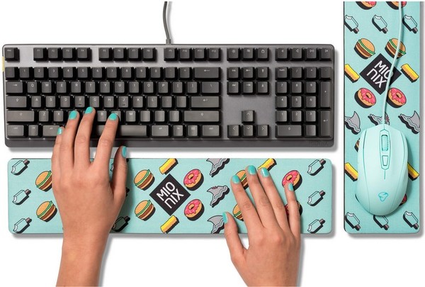 Mionix Long Pad Ice Cream