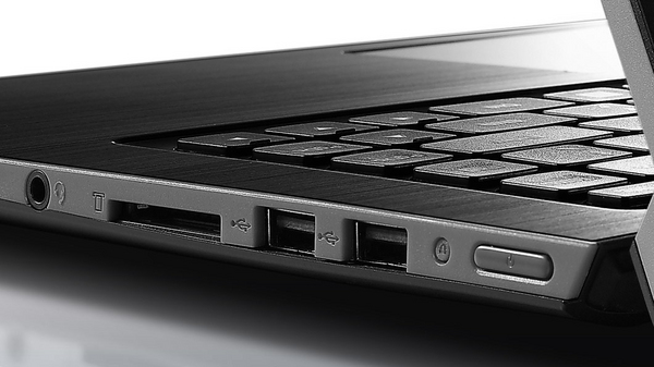 LENOVO IdeaPad FLEX15D A4-5000 15.6inch HD MULTI-TOUCH SLIM 4GB 500GB 5.4k Radeon HD8570M 1GB 4cell WIN8.1 Black