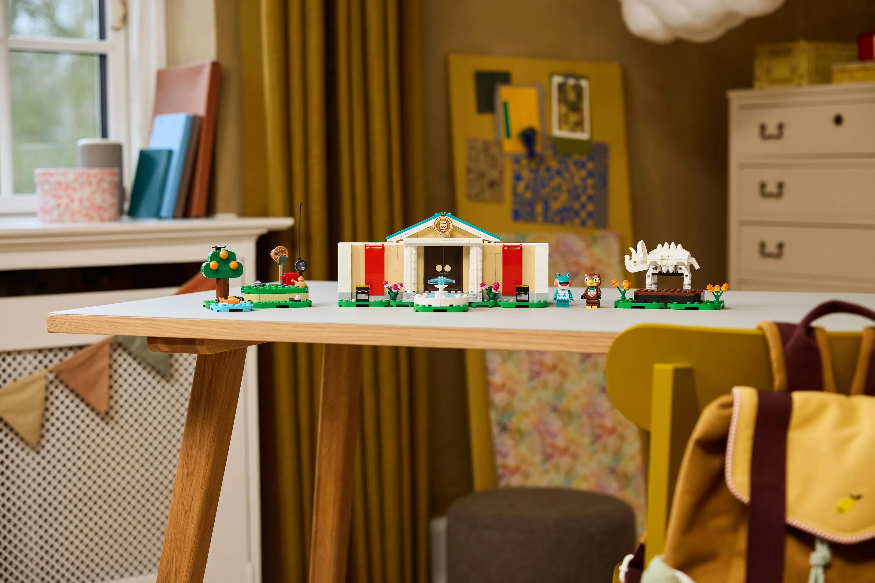 LEGO Animal Crossing Blathers och Museisamlingen 77056