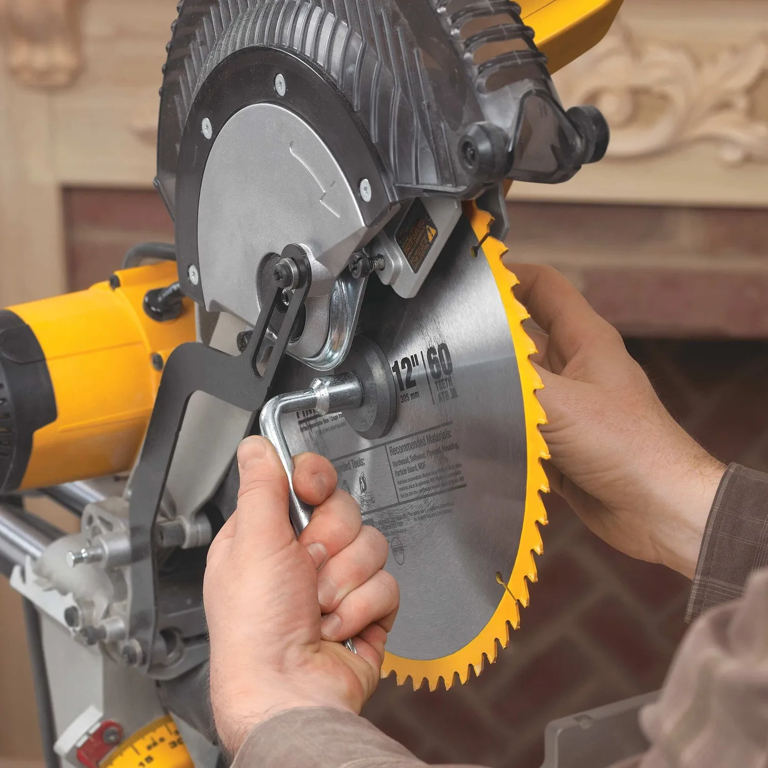 DeWALT DWS780-QS - Gering saw