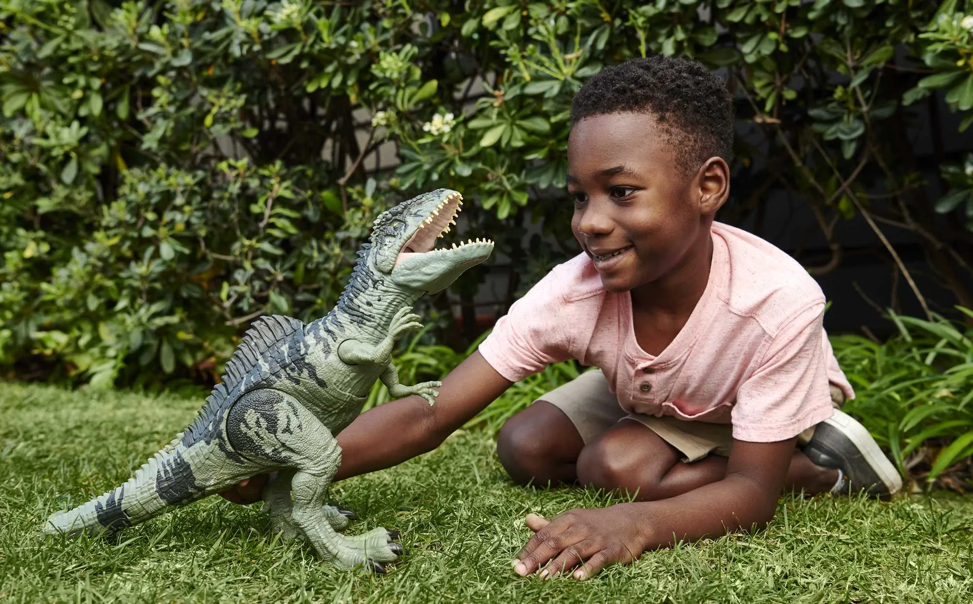 Mattel Jurassic World Strike N' Roar Giganotosaurus Mini-Play Figure