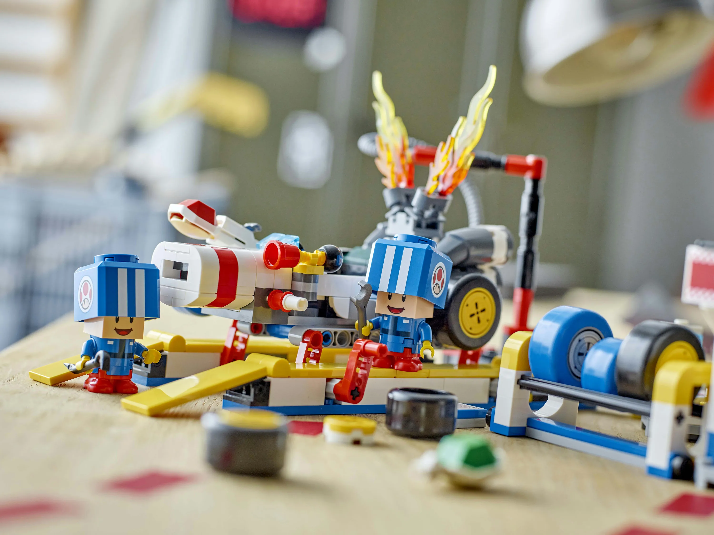 LEGO Super Mario Toad's Garage 72035