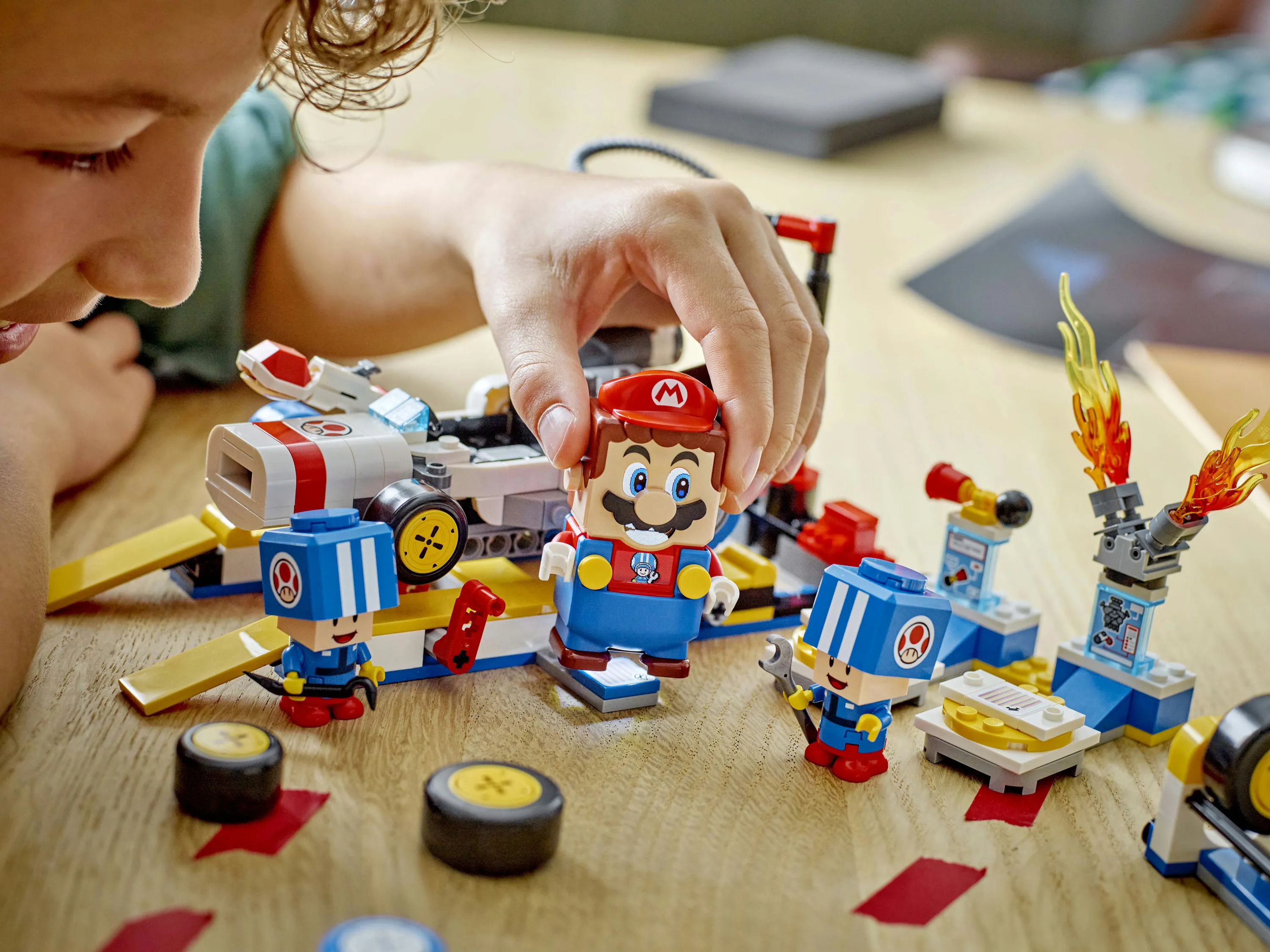 LEGO Super Mario Toad's Garage 72035
