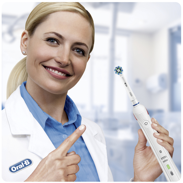 BRAUN S&Auml;HK&Ouml;HAMMASHARJA ORAL-B SMART4000N. Litiumi-akulla ja Premium laturilla. 3D-teknologia, 8 800 v&auml;r&auml;hdyst&auml;, 40 000 syk&auml;hdyst&auml;, Ammattimainen ajastin, N&auml;kyv&auml;