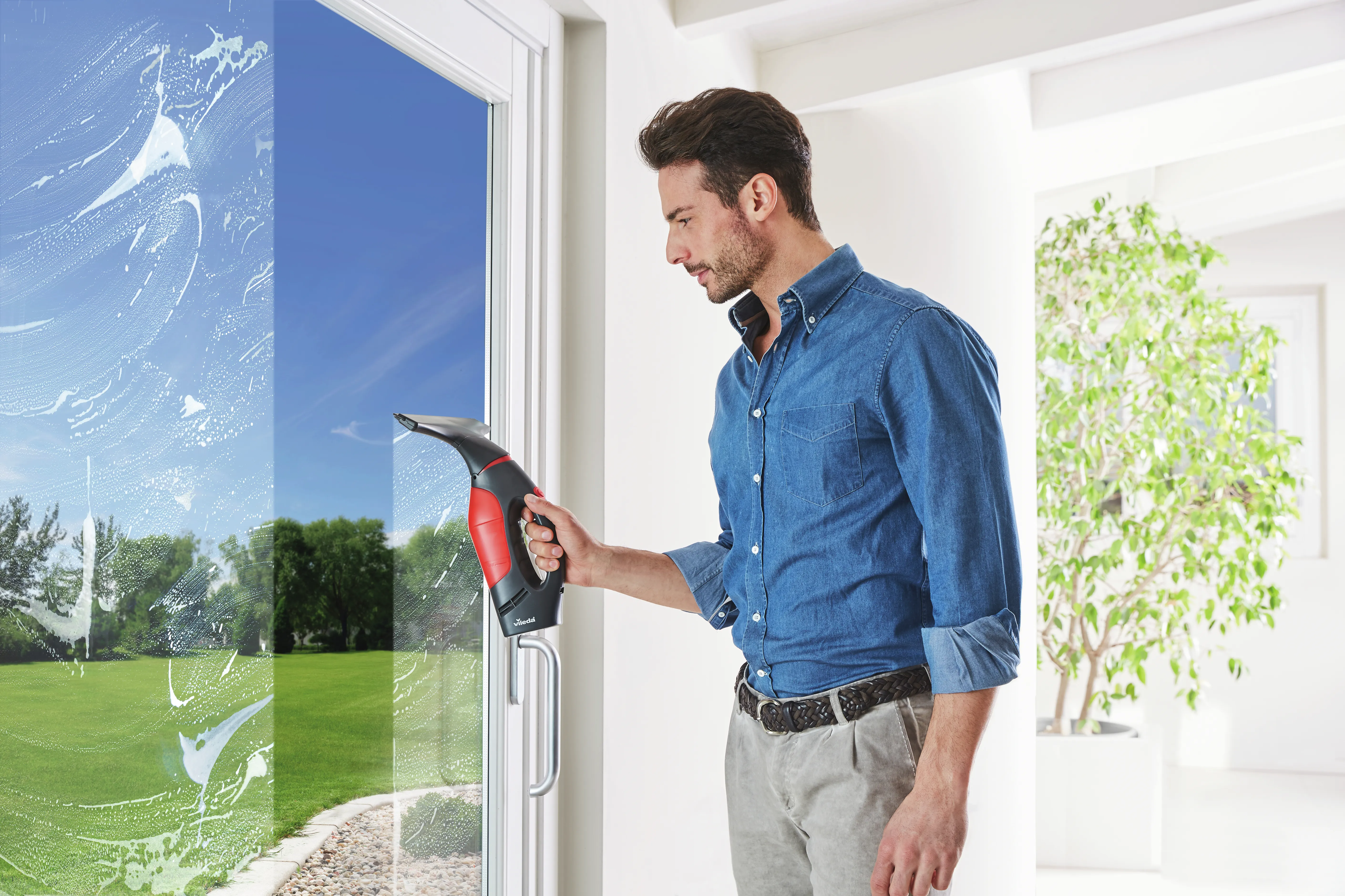 Vileda Windomatic Power - window cleaner