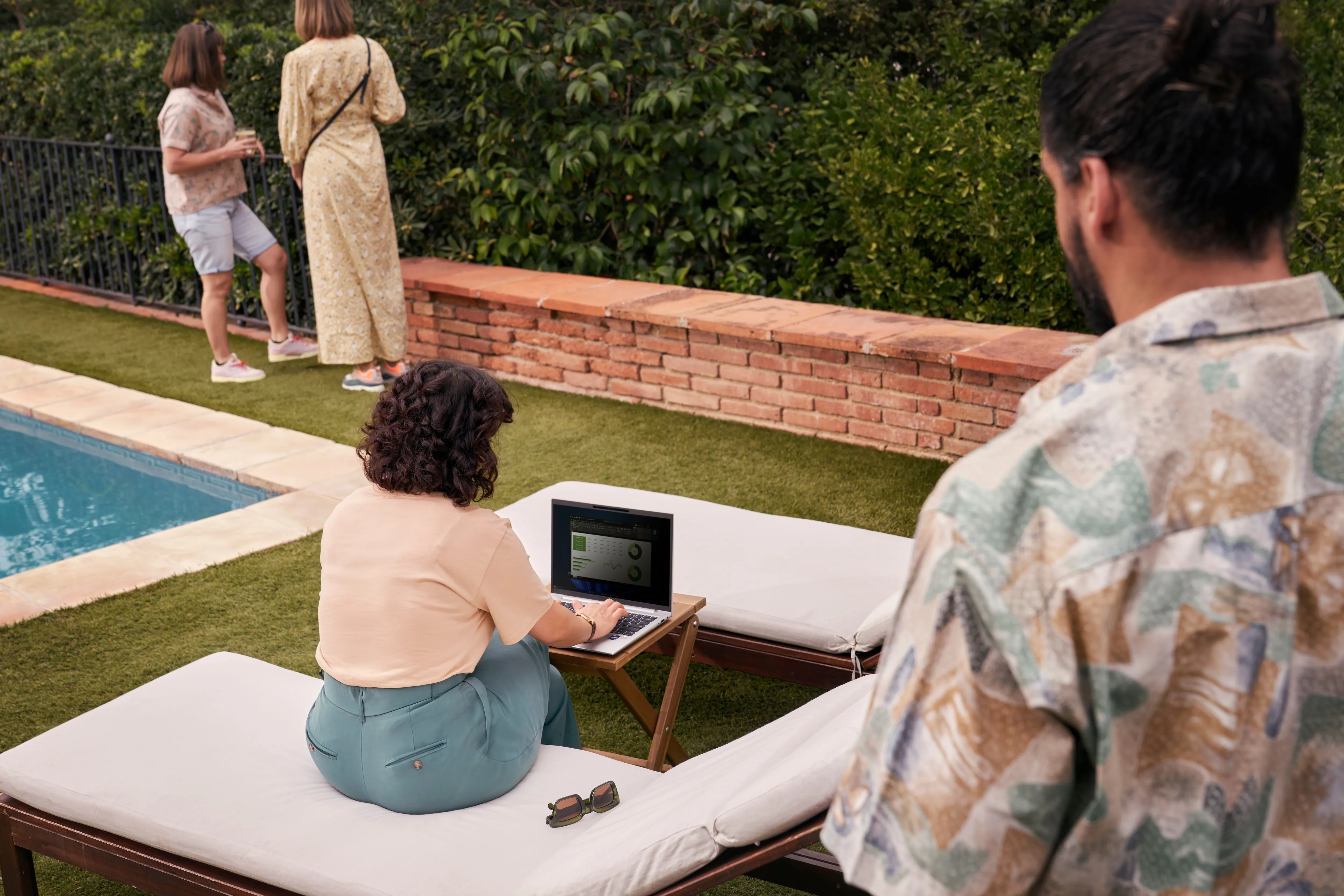 HP EliteBook 840 G9 14" i5-1235U, 16 Gt, 256 Gt, Win 11 Pro -kannettava, hopea