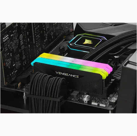 Corsair Vengeance RGB RS 32 GB (2 x 16 GB) DDR4 3600 MHz, CL18 - minne, Svart