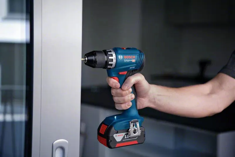 Bosch Cordless Drill GSR 18V-45 Professional, 18V (blue/black, 2x Li-Ion battery 2.0Ah, in L-Case)