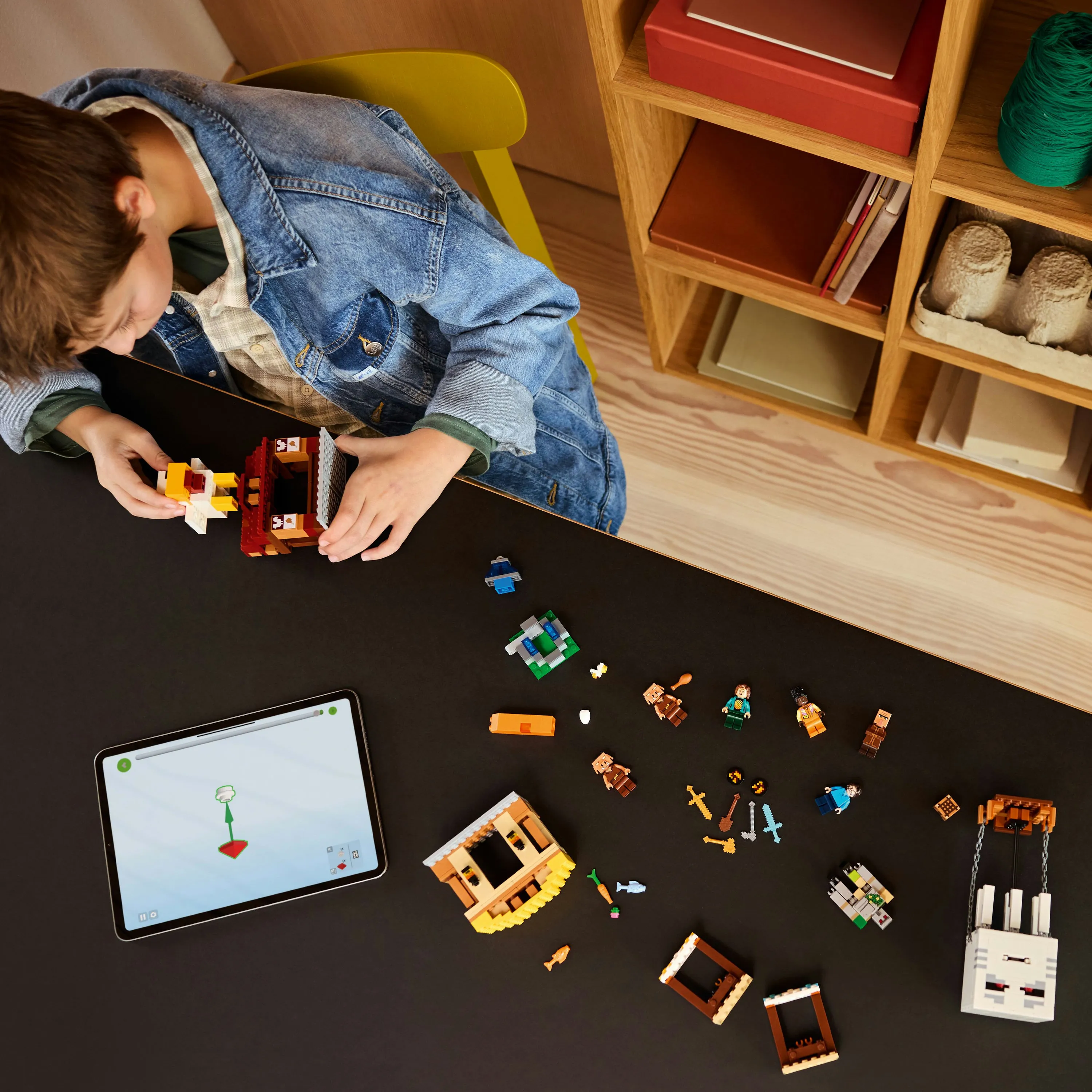 LEGO Minecraft Ghast Attack Hot Air Balloon 21273