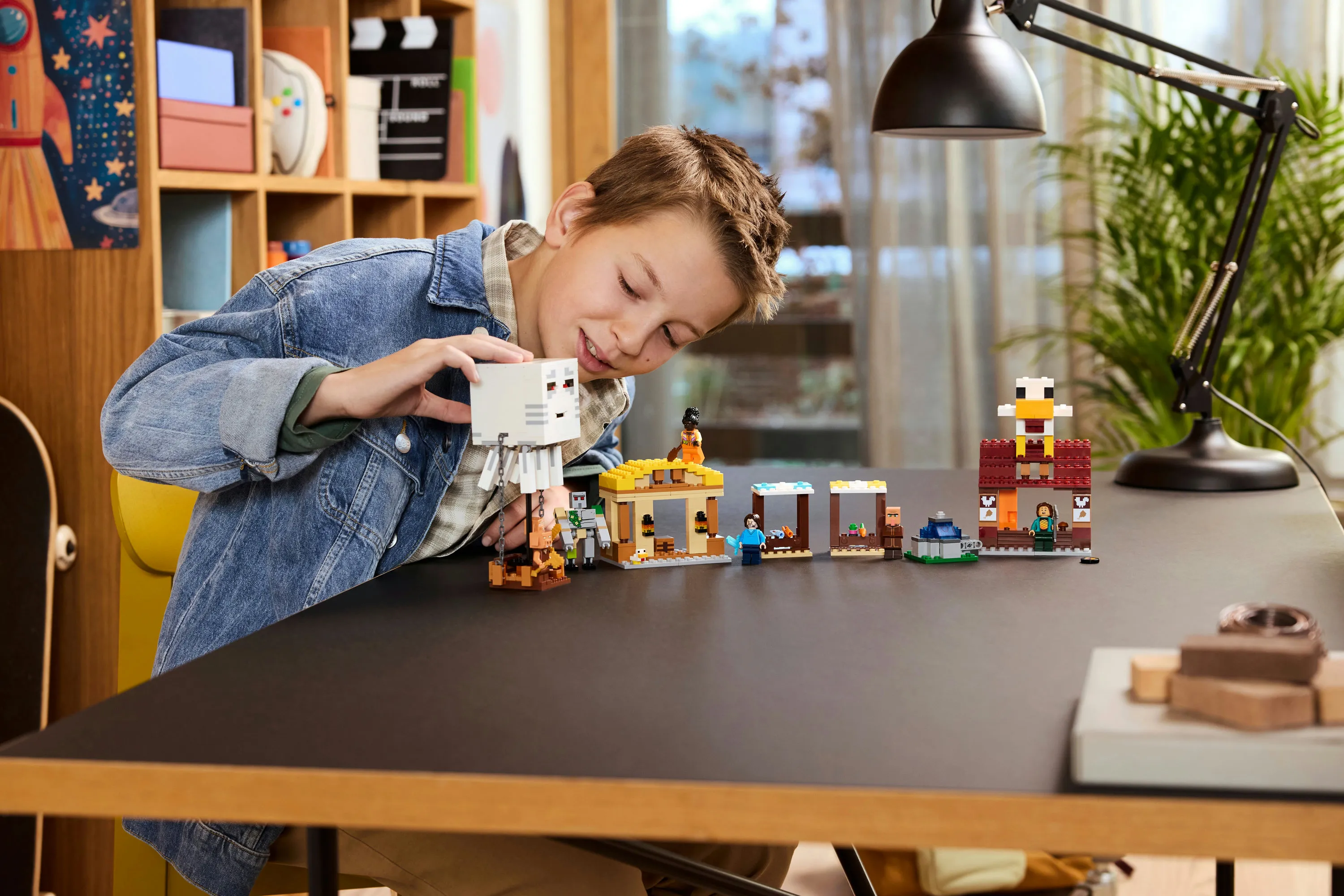 LEGO Minecraft Ghast Attack Hot Air Balloon 21273