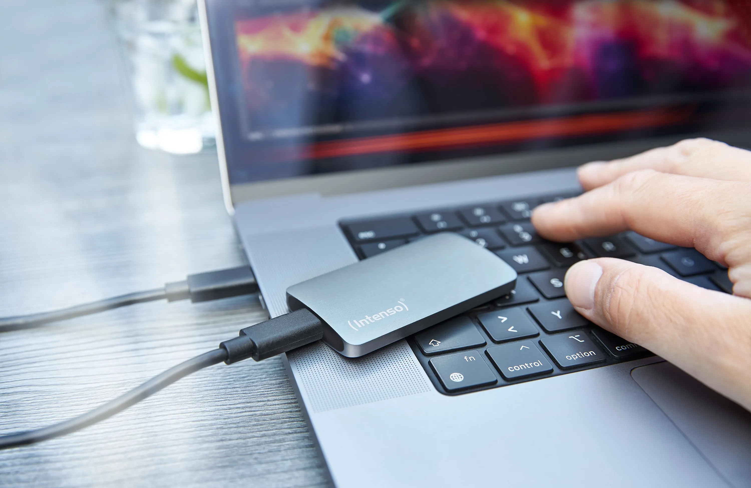 Intenso TX800 2 Tt USB-C -ulkoinen SSD, Antrasiitti