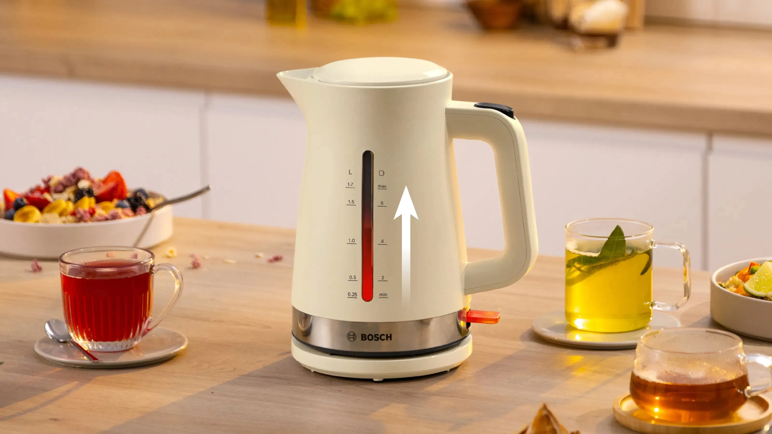 Bosch MyMoment TWK4M227 kettle, 1.7L, 2400W, Cream