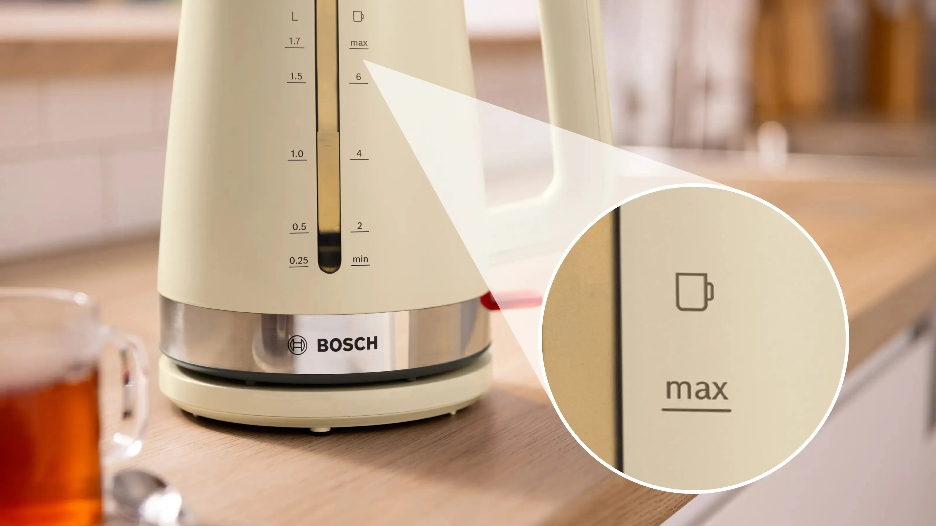 Bosch MyMoment TWK4M227 kettle, 1.7L, 2400W, Cream