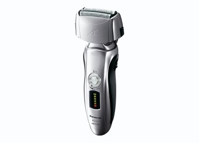 *PANASONIC LT71 PARTAKONE, 3 BLADES, WET&amp;DRY, 5 led latausn&auml;ytt&ouml;, 45min ajoaika, k&auml;&auml;ntyv&auml; ajop&auml;&auml; 3 ter&auml;ll&auml;. 13.000cpm moottori.