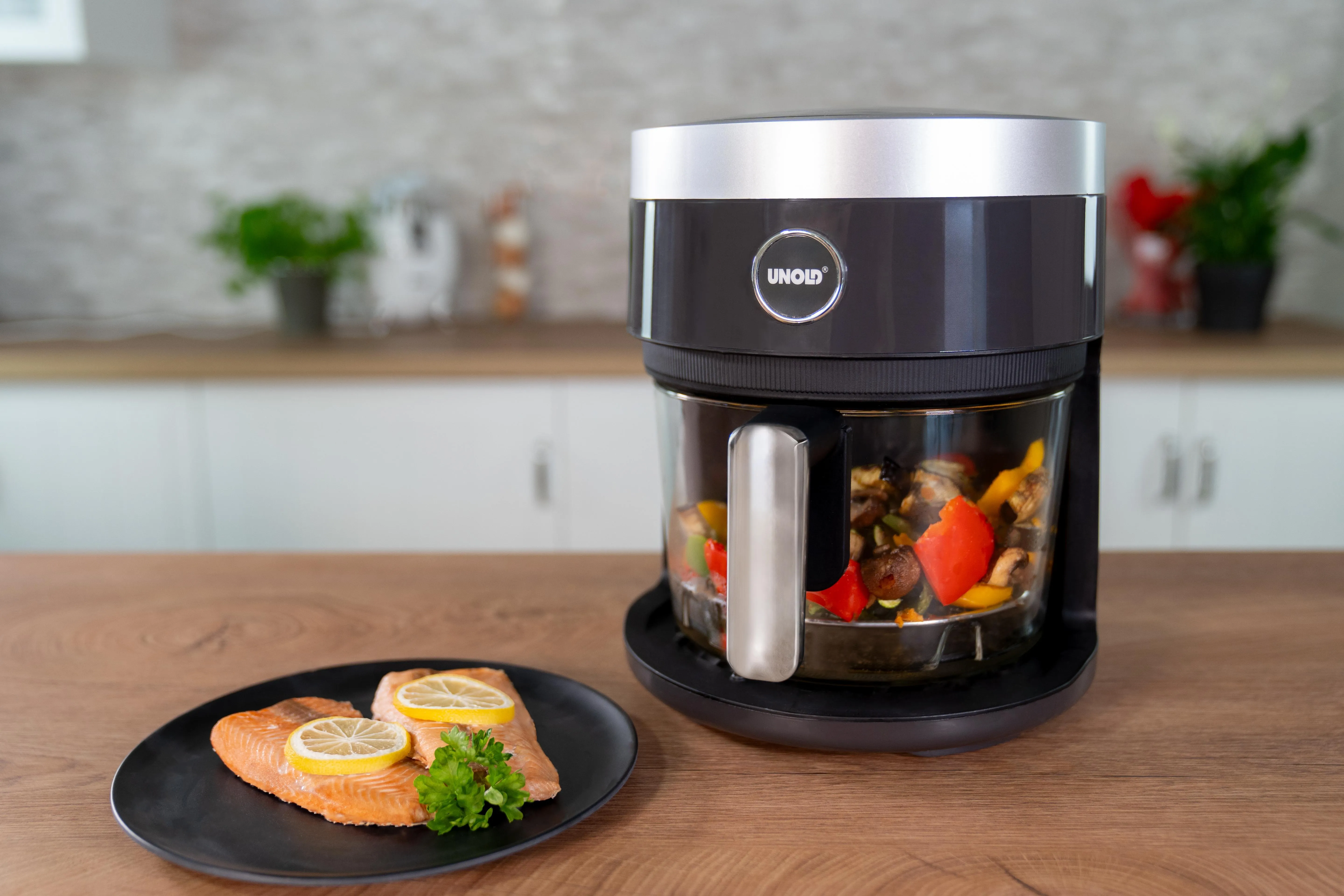 (Bargains) UNOLD 58695, 3.5L, 0.8 kg, 1200W, air fryer, Black