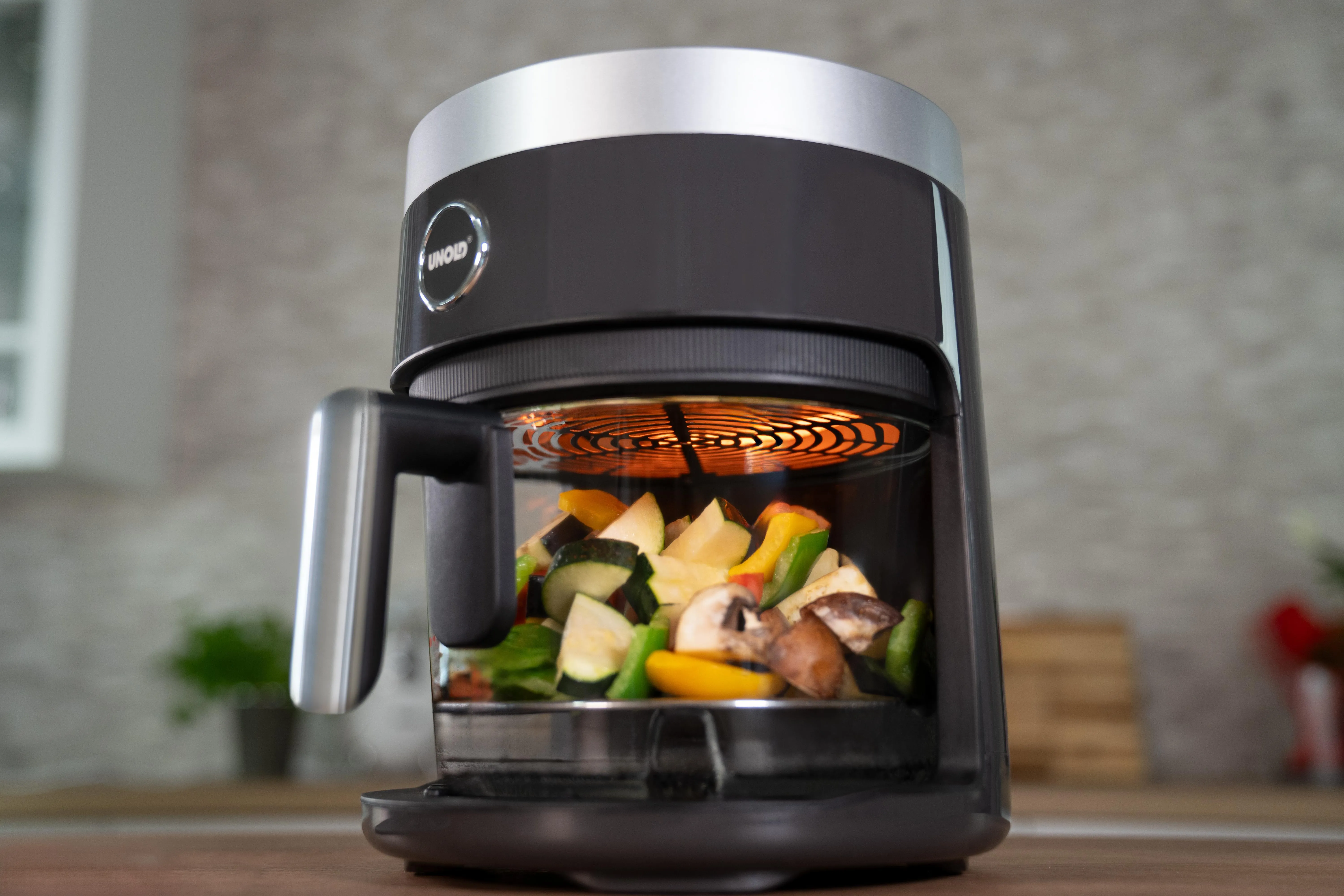 UNOLD 58695, 3,5 l, 0,8 kg, 1200 W, airfryer, musta
