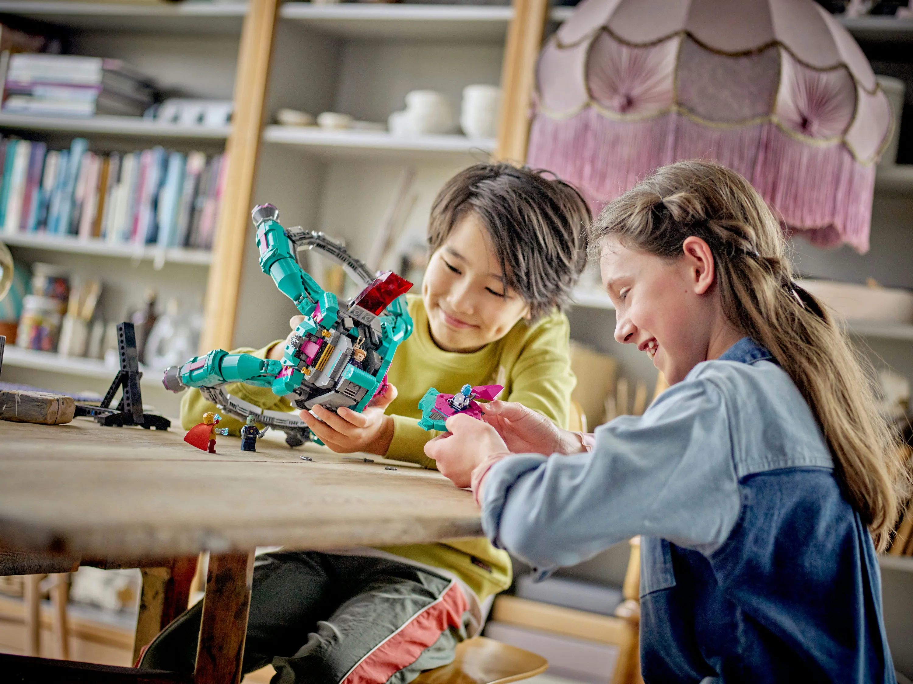 LEGO Marvel Nya V&auml;ktarskeppet 76255