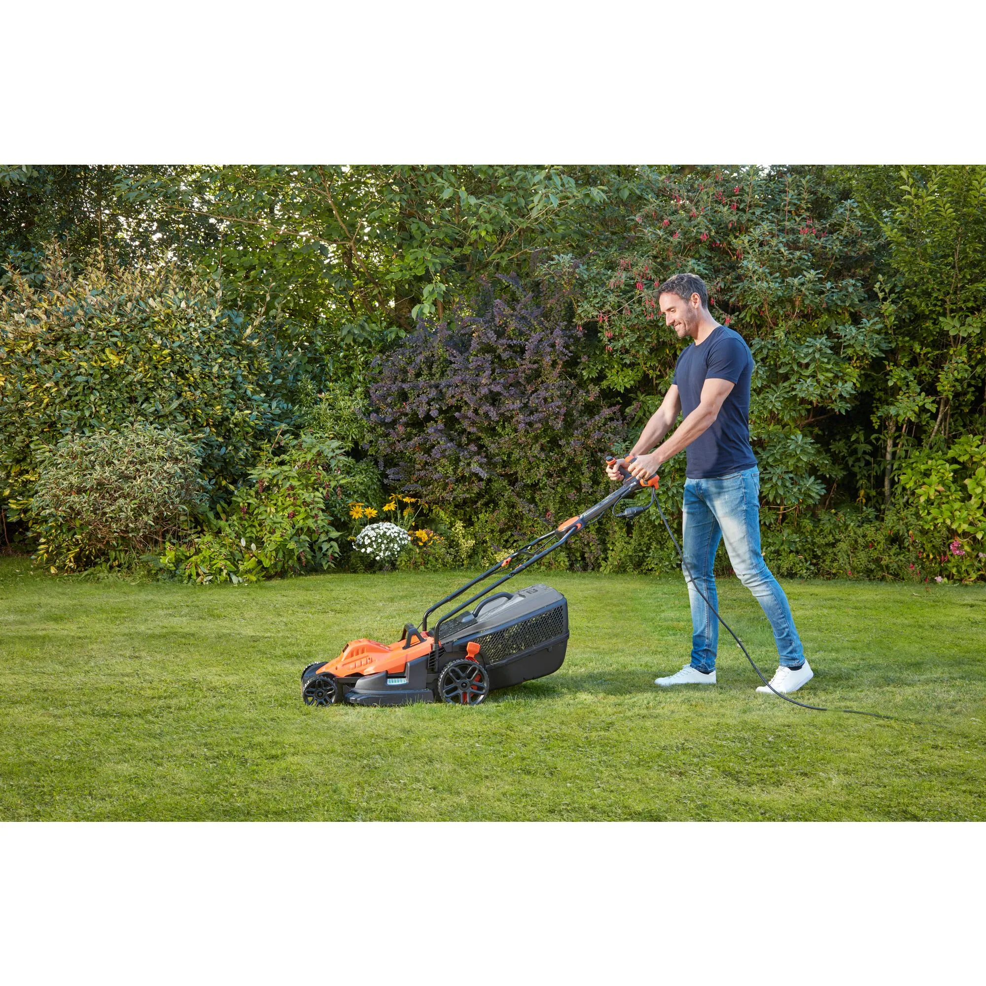 Black&amp;Decker BEMW481ES-QS 1800W - elgr&auml;sklippare