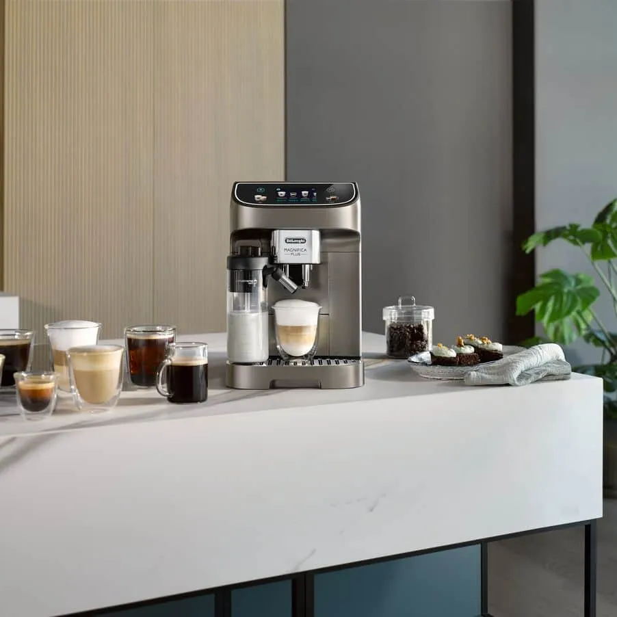 De'Longhi Magnifica Plus ECAM320.70.TB Fully Automatic Espresso Machine, Titanium Black