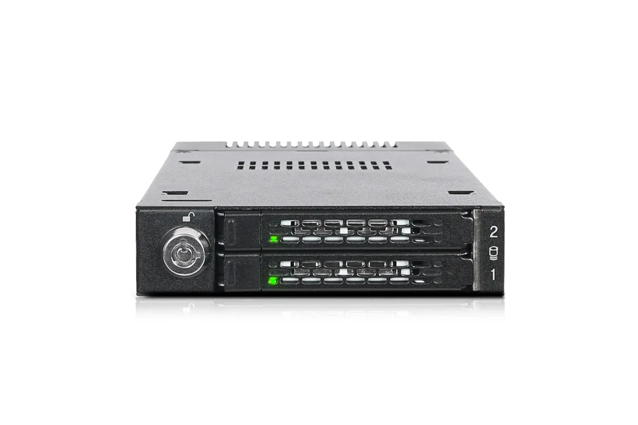 ICY DOCK 2x M.2 NVMe to 1x 3.5" bay mobile rack metal keylock MiniSAS