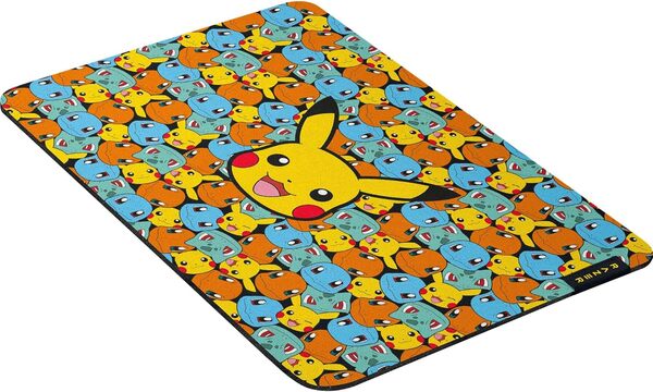 Razer Gigantus V2 M Pok&eacute;mon Starters Edition Gaming Mousepad, 360x275 mm, Multicolour