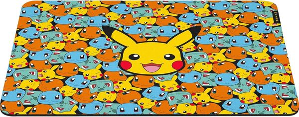 Razer Gigantus V2 M Pok&eacute;mon Starters Edition -pelihiirimatto, 360x275 mm, moniv&auml;rinen