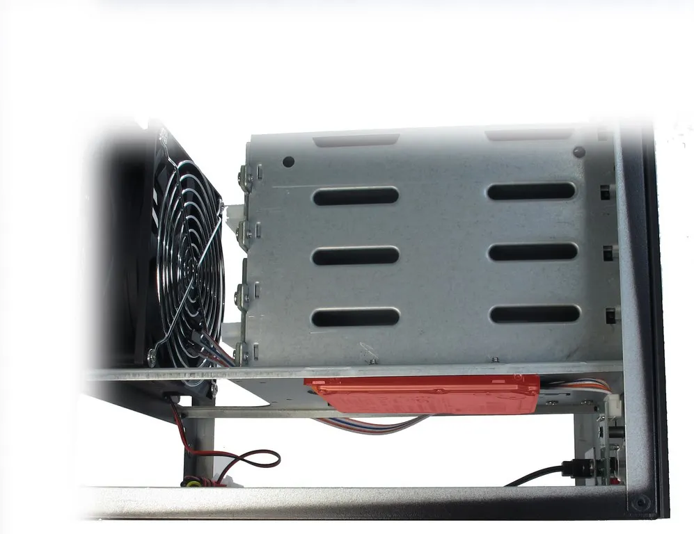 Inter-Tech IPC SC-4004 Mini-ITX
