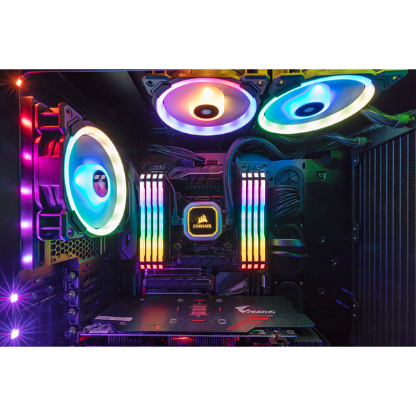 Corsair 64 GB (4 x 16 GB) Vengeance RGB PRO, DDR4 2666 MHz - minne, svart