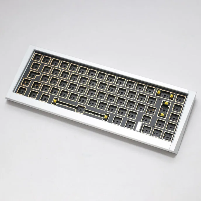 Ducky Outlaw65 - barebone, silver
