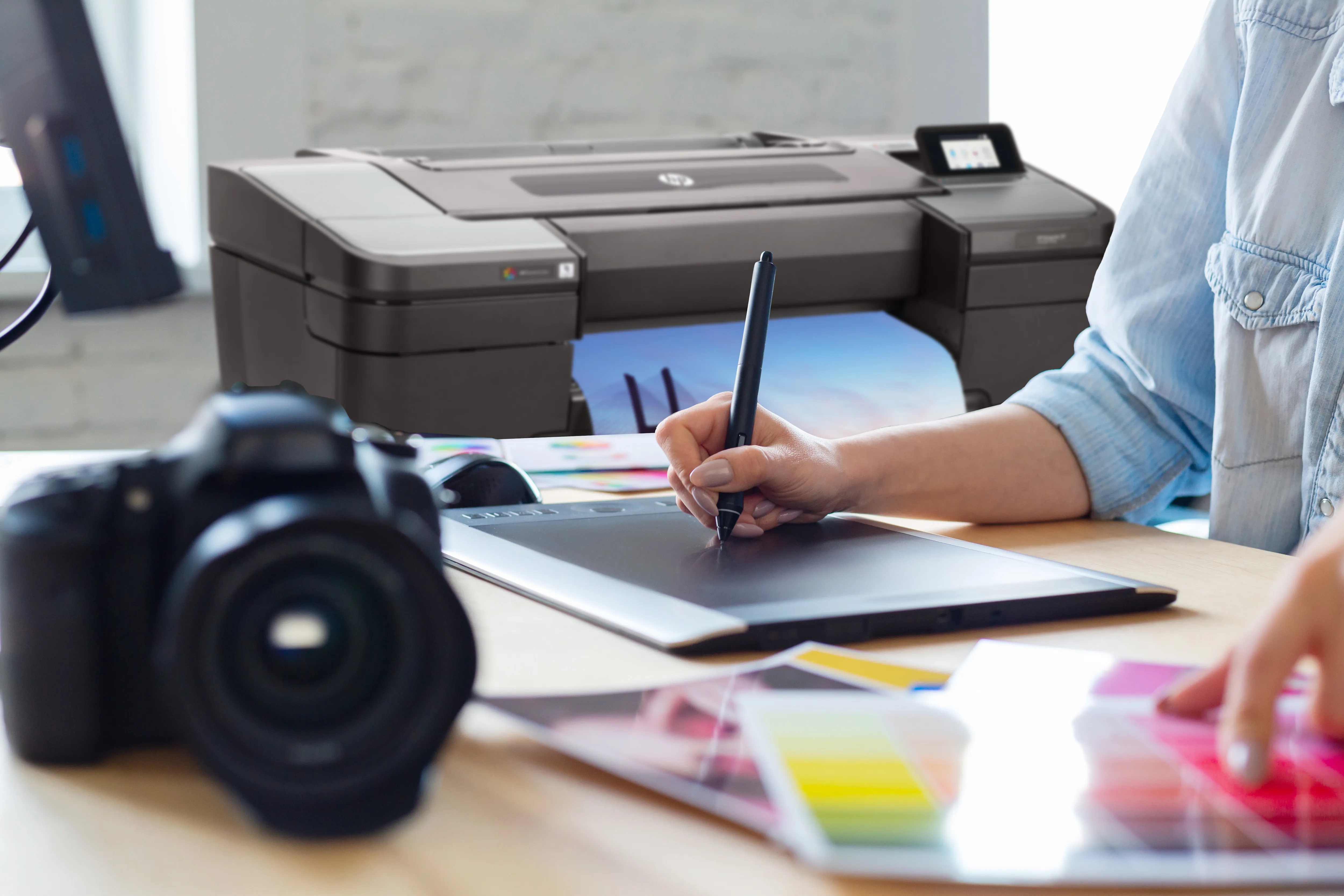HP DesignJet Z9+24-in PostScript Printe