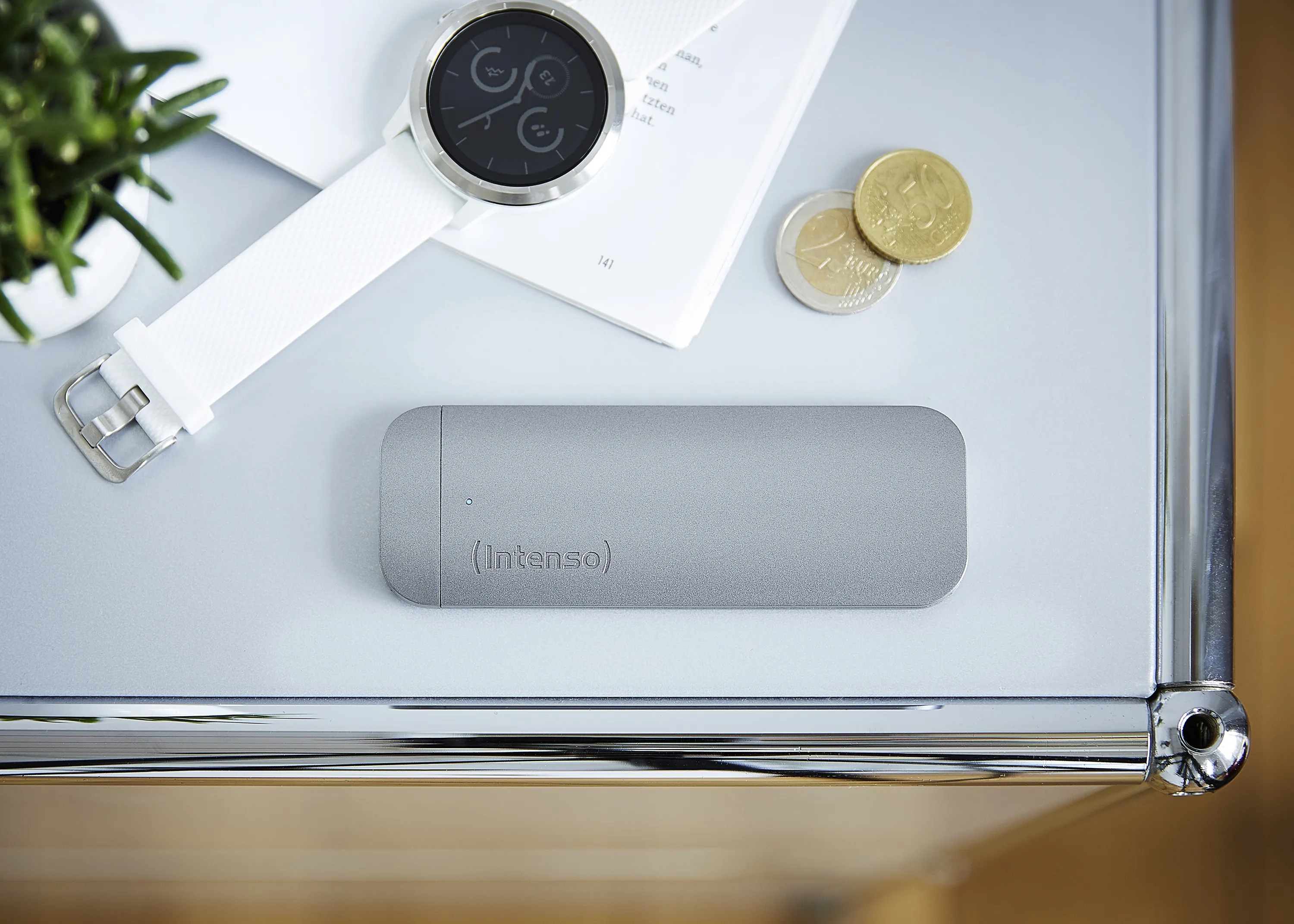Intenso Business Portable 250 Gt USB-C -ulkoinen SSD, Antrasiitti