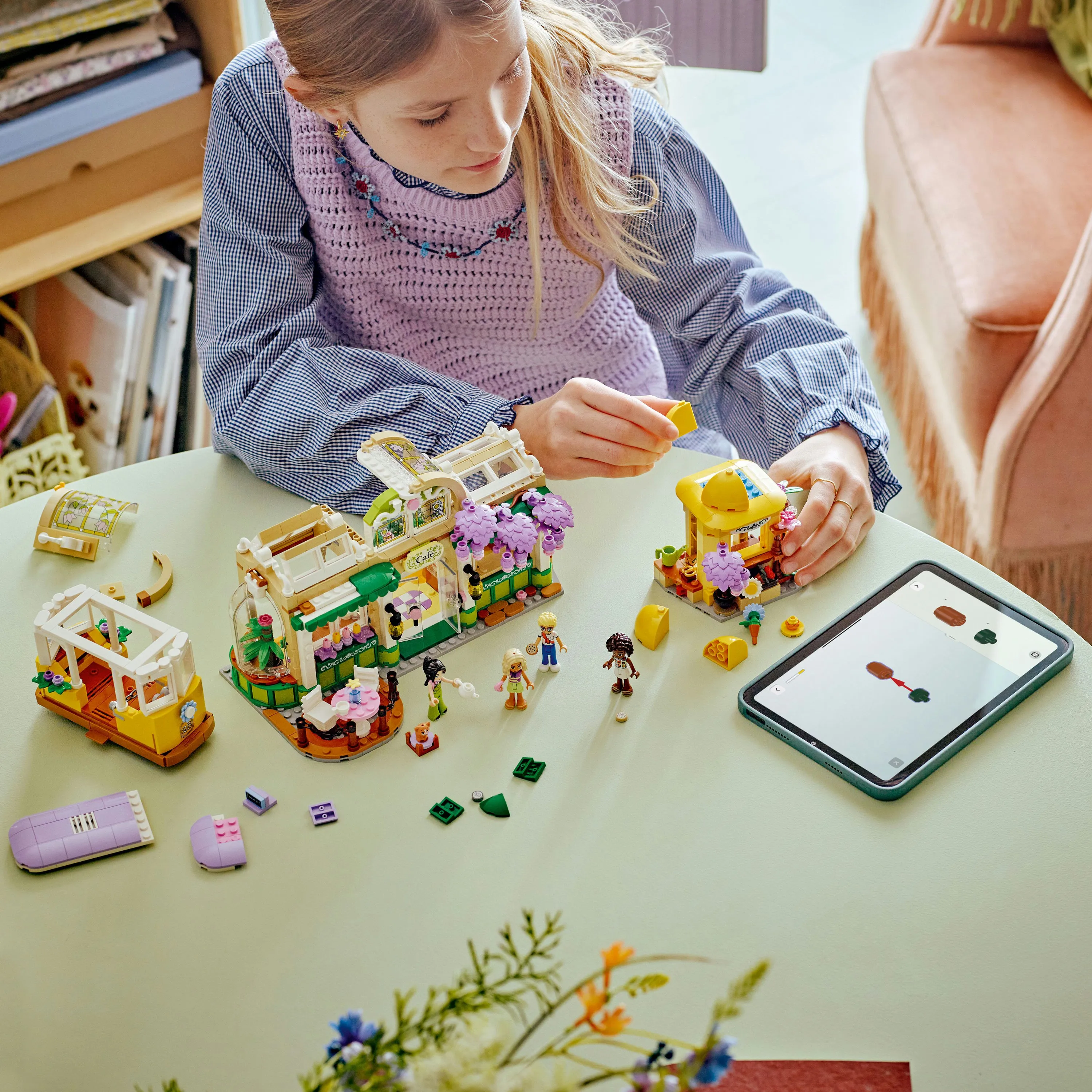 LEGO Friends Kasvikahvila ja kukkakauppa 42671