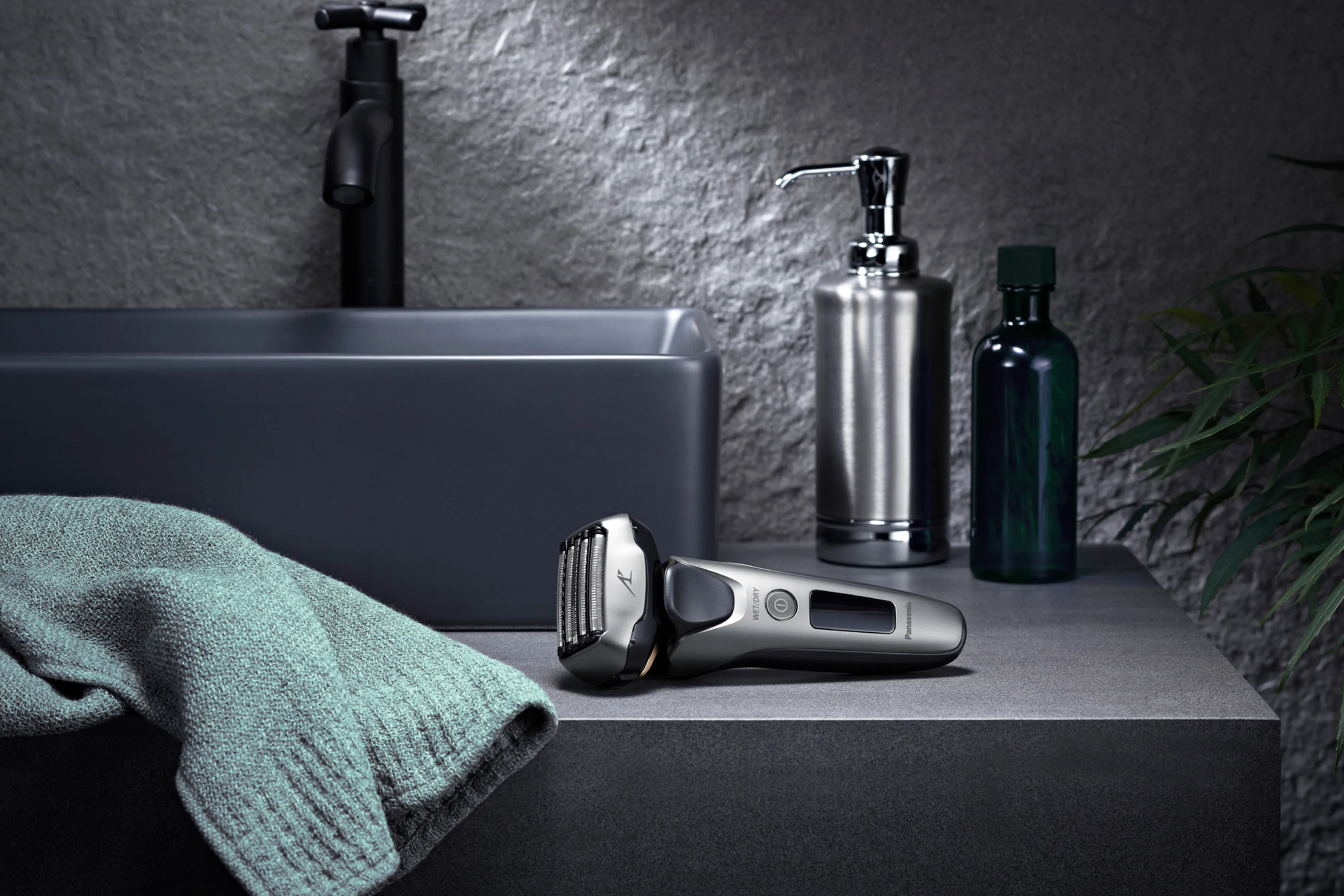 Panasonic ES-LV69-S803 - shaver, Black, Silver