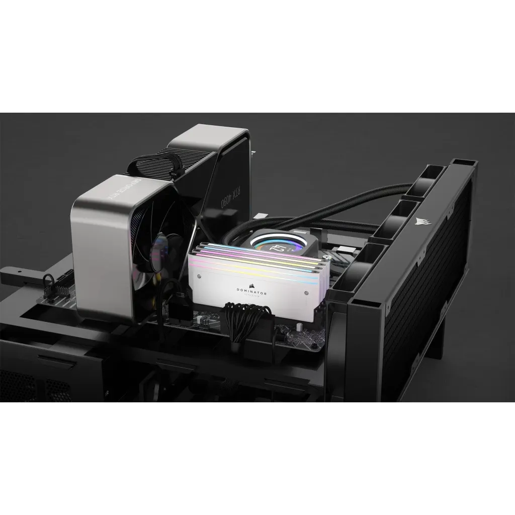 Corsair DOMINATOR TITANIUM RGB 96 Gt (2 x 48 Gt) DDR5 6600 MHz, CL32 -muisti, valkoinen (XMP)