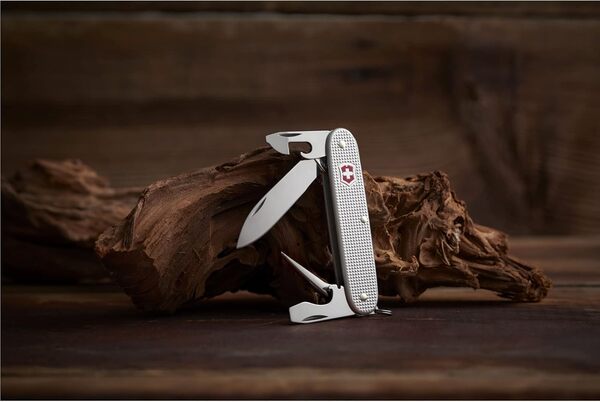 Victorinox Pioneer Alox Striate fickmultiverktyg, gr&aring;, 93 mm