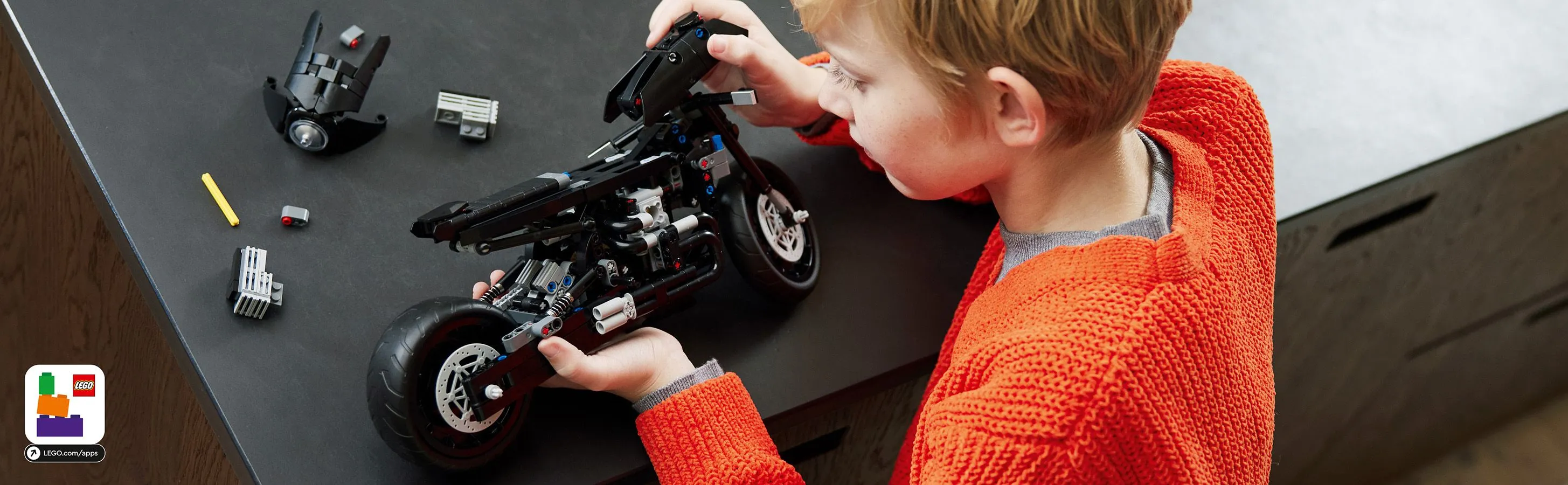 Lego Technic The Batman Batcycle 42155