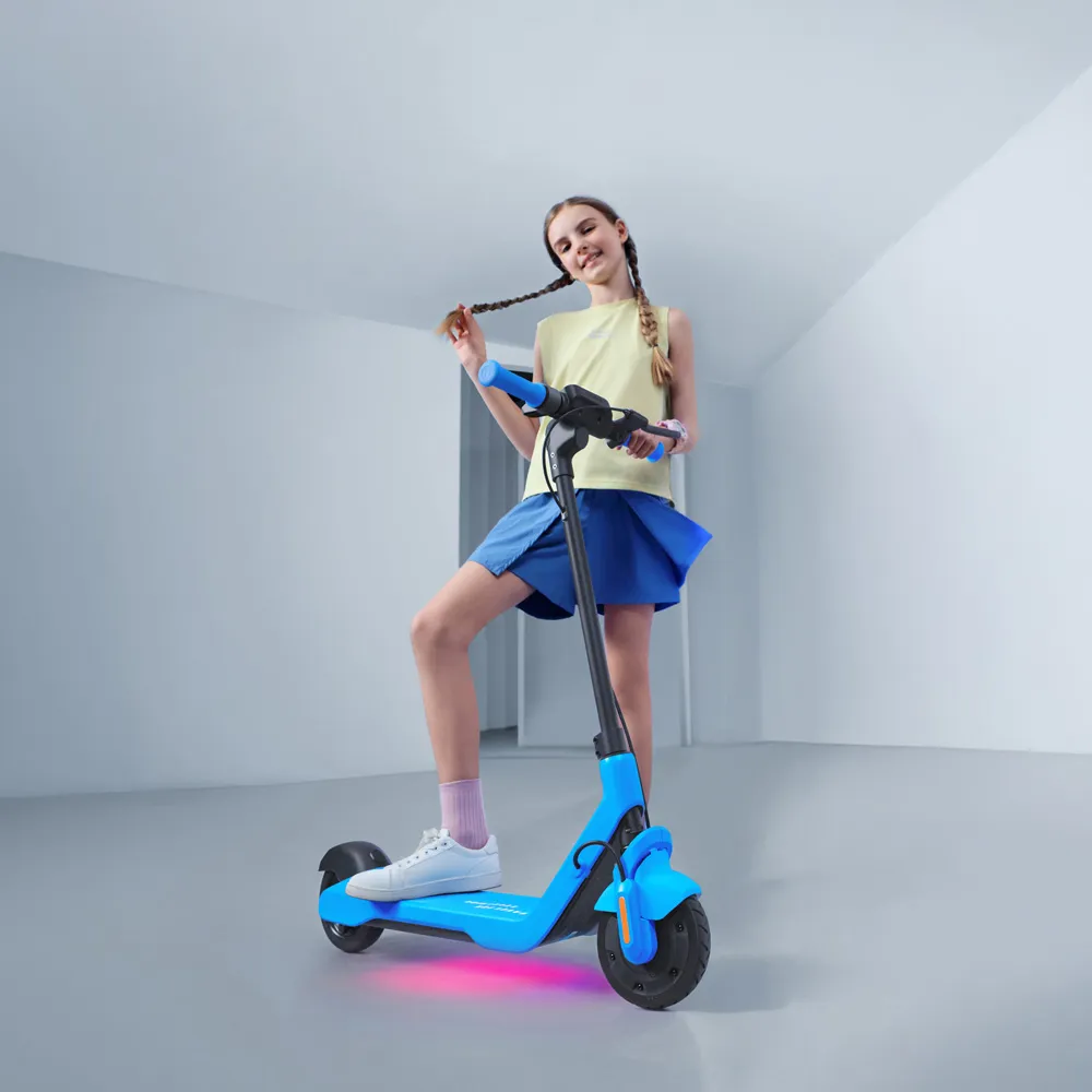 NAVEE K100, 130 W, 16 km/h, 24 km -s&auml;hk&ouml;potkulauta