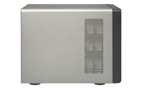 QNAP TVS-882ST3-i7-16G 8-Bay 2.5 SSD/HDD Thunderbolt 3 NAS SATA 6G Core i7-6700HQ 2.6 GHz (max. 3.5 GHz) 16GB DDR4 RAM 2x GbE LAN