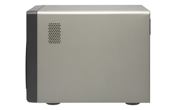 QNAP TVS-882ST3-i7-16G 8-Bay 2.5 SSD/HDD Thunderbolt 3 NAS SATA 6G Core i7-6700HQ 2.6 GHz (max. 3.5 GHz) 16GB DDR4 RAM 2x GbE LAN