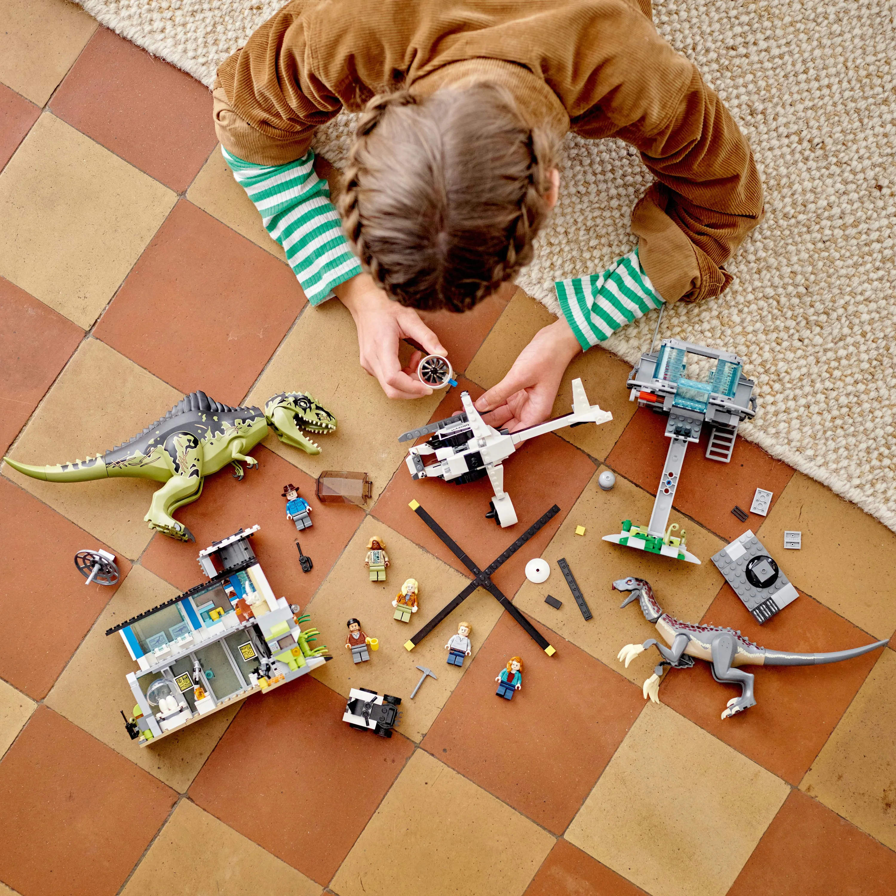 Lego Giganotosaurus &amp; therizinosaurus Attack 76949