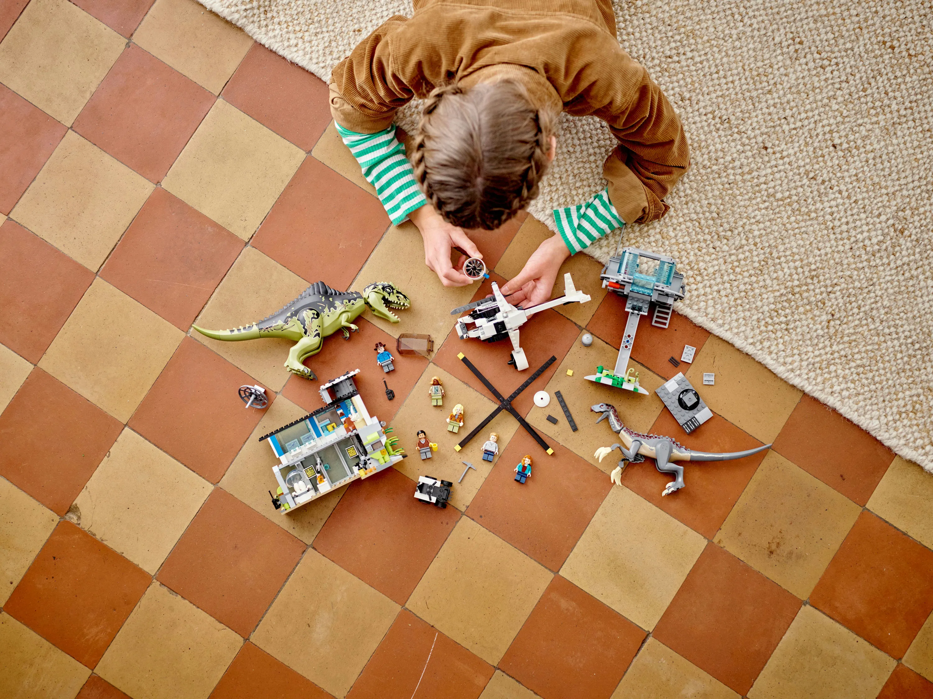 Lego Giganotosaurus &amp; therizinosaurus Attack 76949