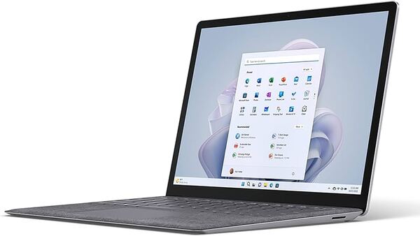 Microsoft Surface Laptop 13.0" Ultra 5 325, 24GB, 1TB, Win 11 Pro - Notebook, Platinum