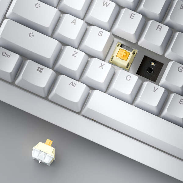 Ducky One X - Valkoinen Nordic - Fullsize 100% - Ducky Inductive Switch (analog) Tri-Mode (Wireless, BT, Cord)