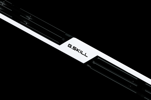 G.Skill Trident Z 16GB (2 x 8GB) DDR4 4266 MHz, CL19 - memory, Black/White