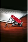 Victorinox Cyber Tool M keskikokoinen taskuveitsi, punainen, 91 mm
