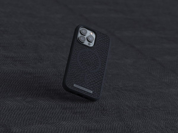 NORDIC ELEMENTS Salmon Case iPhone 13 Pro Grey