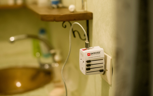 World Adapter MUV USB