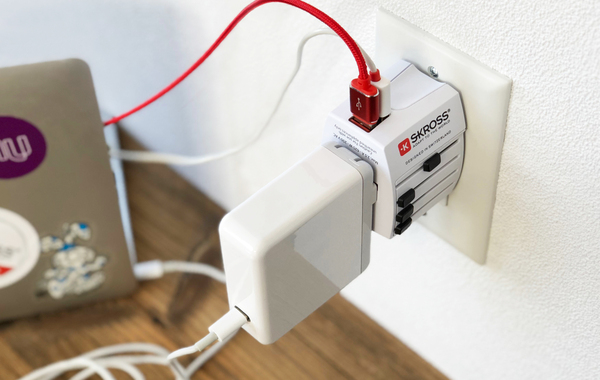 World Adapter MUV USB