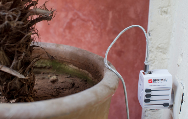 World Adapter MUV USB