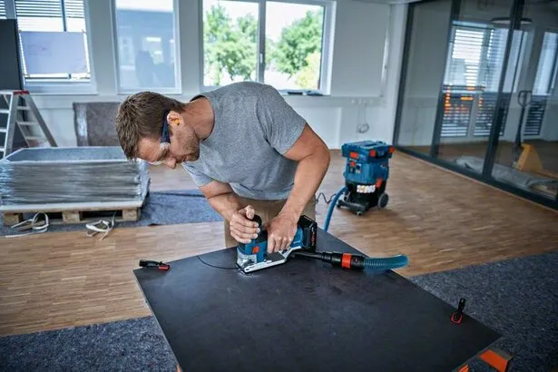 Bosch Cordless Jigsaw GST 18V-155 SC Professional solo, 18V (blue/black, without battery and charger)